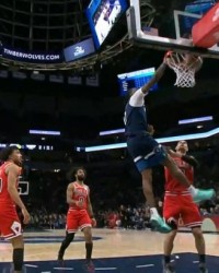 Kaiyun Sports-开云体育-摧枯拉朽！纳兹·里德滑翔劈扣 森林狼轰出13-0强势反超