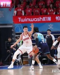 开云体育官方网-太离谱了！2米22中锋0分0助，仅抢了1个篮板，在场上竟然防自己人